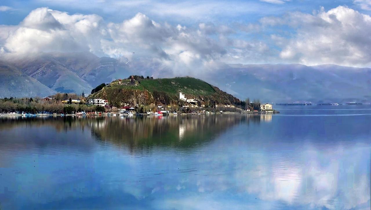 Hotel Ashot Erkat Sevan Eksteriør bilde