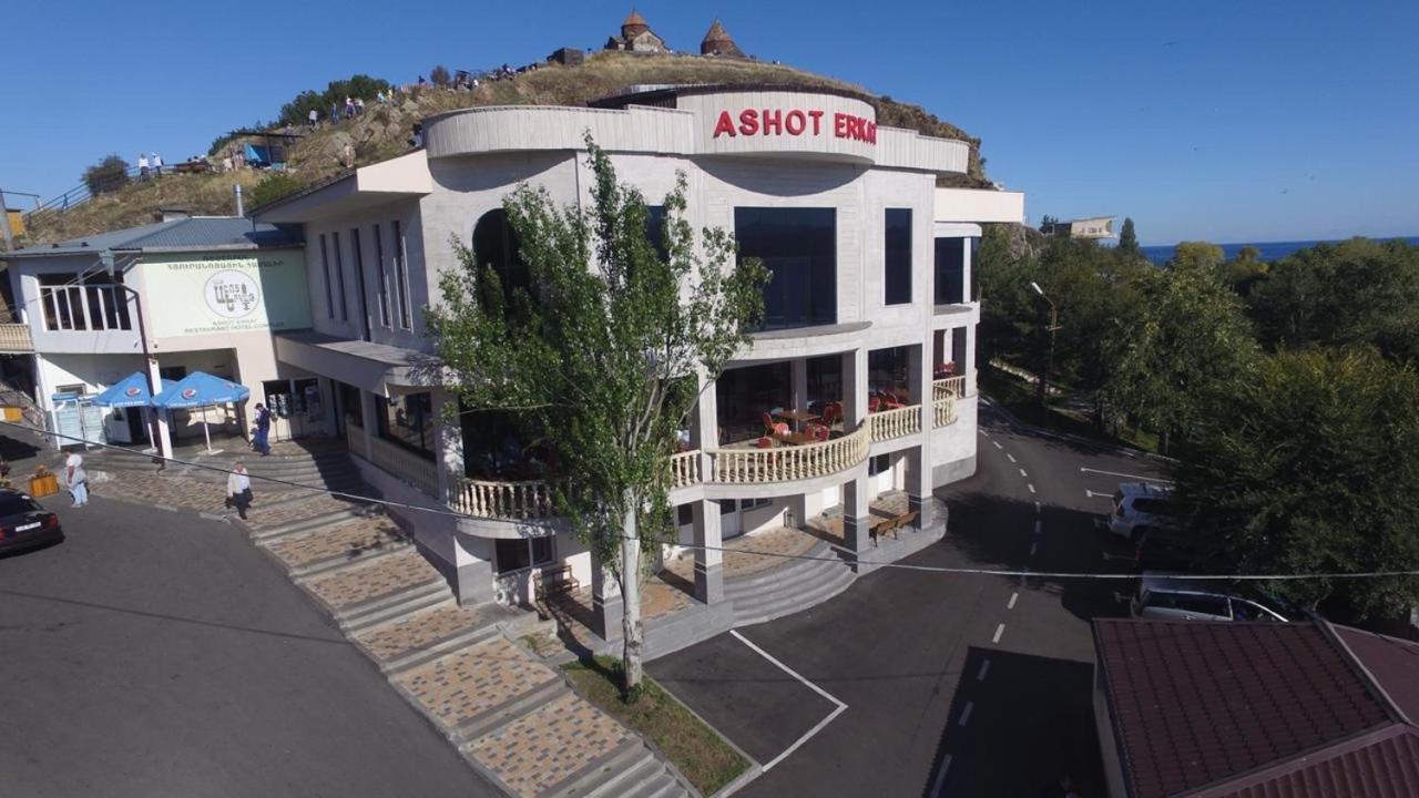 Hotel Ashot Erkat Sevan Eksteriør bilde